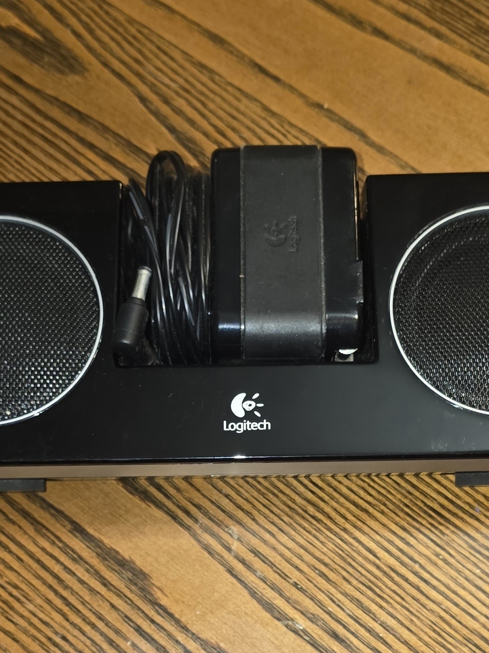 Logitech Pure-Fi Anywhere Portable Speaker Dock Black